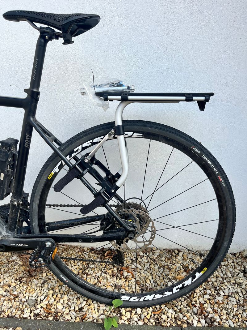 Used Thule Fahrrad-Gepäckträger Cycling Accessories