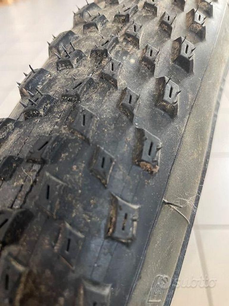 Vittoria Barzo bike d'occasion — image 3 sur 5