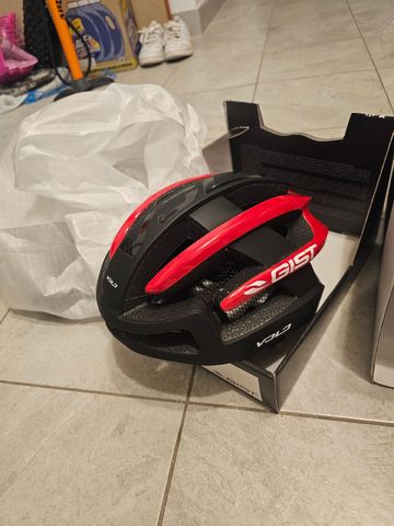 Used Gist Casco Helmet bike — image 1 of 8