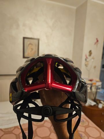 Used MET trenta mips 2025 bike — image 4 of 7