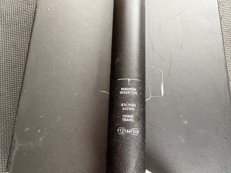 Brugt RockShox Reverb AXS 2025 bike — billede 6 af 8