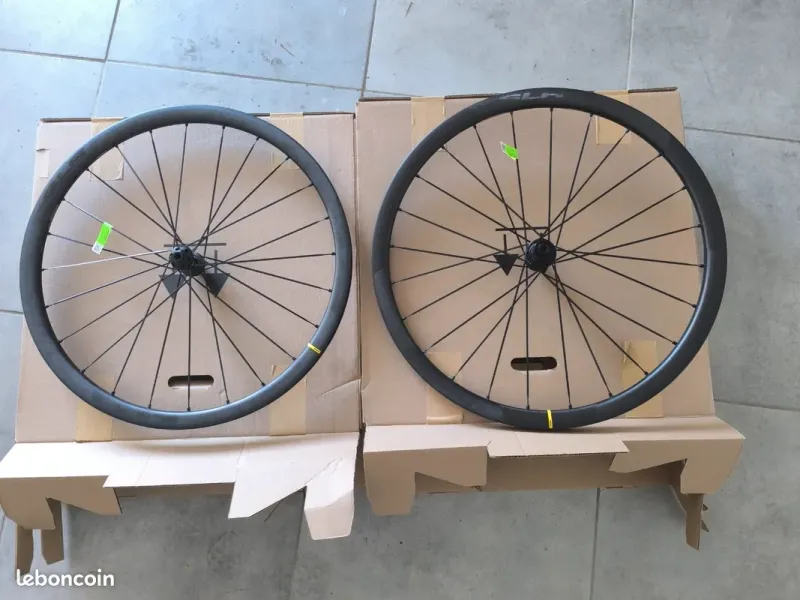 Used Mavic SLR 32 bike — image 1 of 5