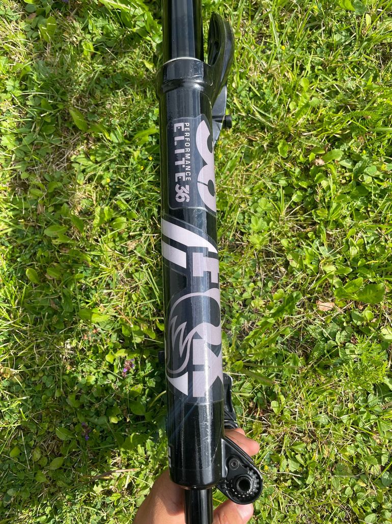 Brugt Fox 36 29” Grip2 170mm bike — billede 8 af 8