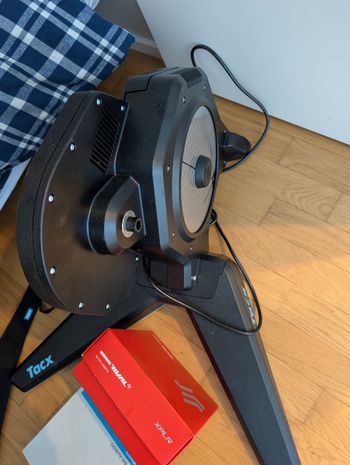 Brugt Tacx FLUX 2 Smart 2025 Cycling Accessories