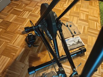 Gebrauchtes Wahoo KICKR CORE 2024 bike — Bild 3 von 5