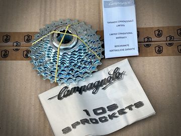 Campagnolo Veloce Cassette 10-speed 13-29t Drivetrain & Pedals usato