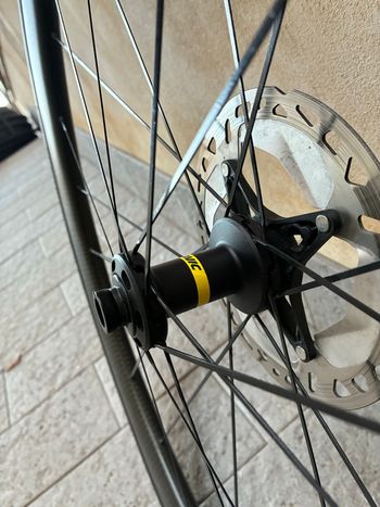 Brugt Mavic Cosmic SL 45 Disc 2023 bike — billede 7 af 14