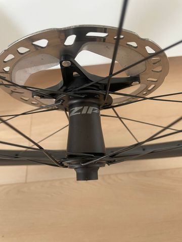 Used Reserve 52/63 Wheelset 2025 bike — image 8 of 10
