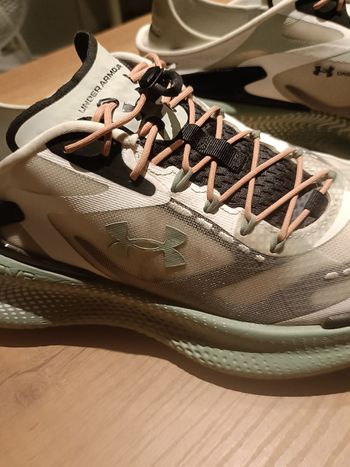 Brugt hander armor Sneakers 2026 bike — billede 3 af 4
