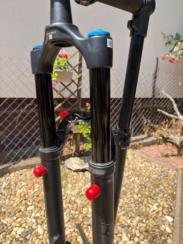 Brugt Fox 36 Elite Grip2 Fork 27.5” 2023 bike — billede 4 af 9