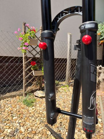 Brugt Fox 36 Elite Grip2 Fork 27.5” 2023 bike — billede 2 af 9