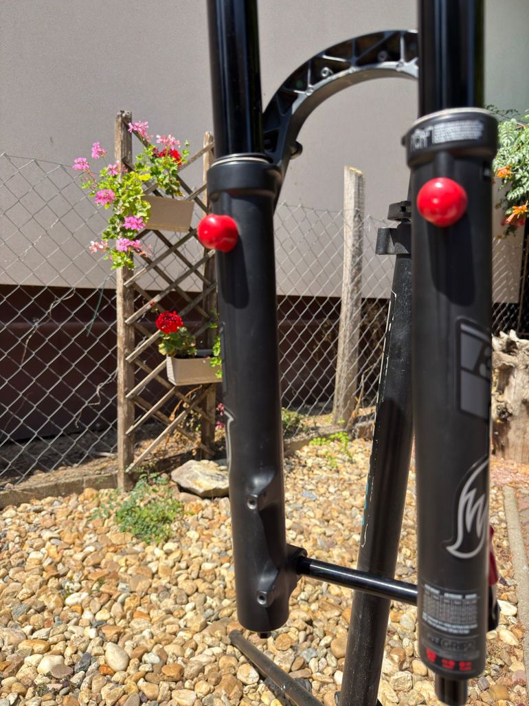 Brugt Fox 36 Elite Grip2 Fork 27.5” 2023 bike — billede 2 af 9