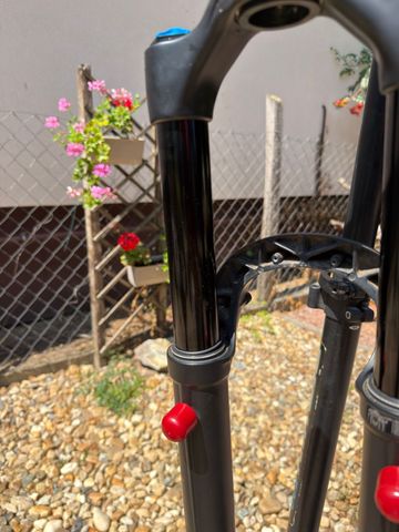Brugt Fox 36 Elite Grip2 Fork 27.5” 2023 bike — billede 3 af 9
