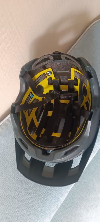Used Bluegrass ROGUE CORE MIPS 2024 bike — image 6 of 7