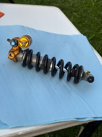Brugt Öhlins TTX22 Trunnion 2025 Rear Suspension