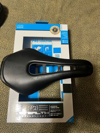 Pro Stealth Super Light Saddle bike usato — immagine 2 di 4