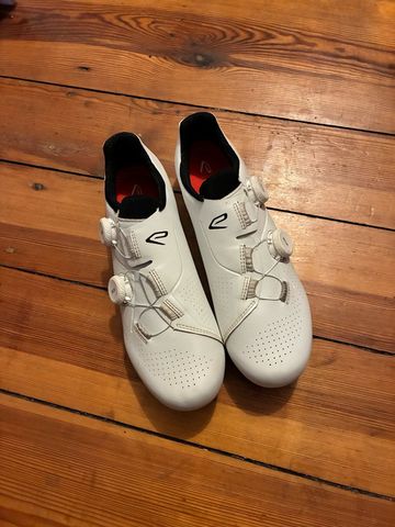 Używany Ekoi PW8 C12 Cycling Shoes