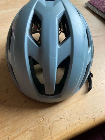 Używany Lazer Strada KinetiCore bike — zdjęcie 6 z 6