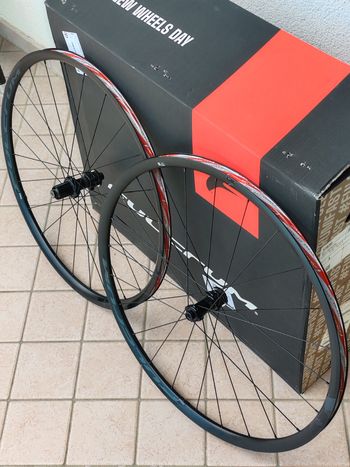 Fulcrum Racing 6 DB bike usato — immagine 2 di 2