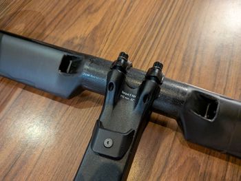 Brugt Deda Superbox EVO Stem and Superzero RS Handlebar 2026 bike — billede 4 af 7