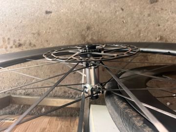 Used carbon speed Wheelset 2026 bike — image 4 of 16