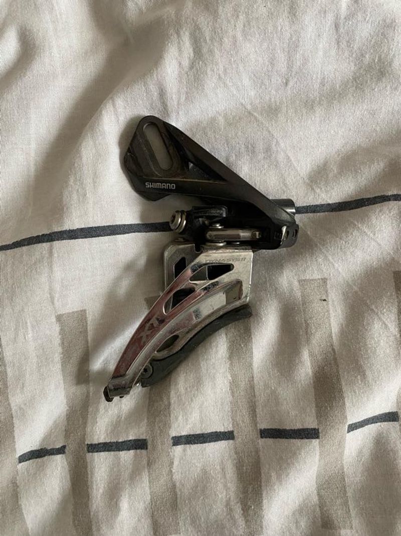 Used Shimano Dérailleur avant Shimano XT 2 vitesses Drivetrain & Pedals