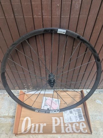 Używany Dt Swiss E1800 Wheelset bike — zdjęcie 2 z 4