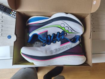 Saucony Endorphin Azura 2026 Running Shoes usato