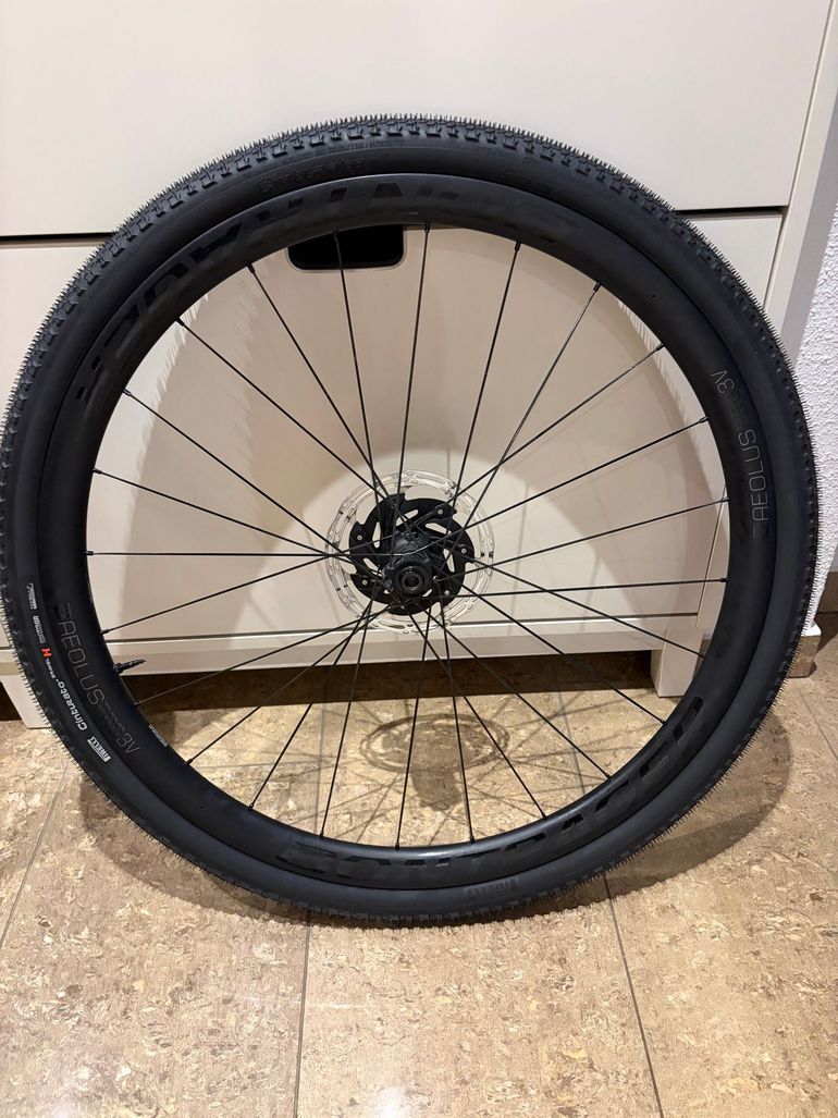 Tweedehands Bontrager Aeolus Pro 3V 2025 bike — afbeelding 2 van 2