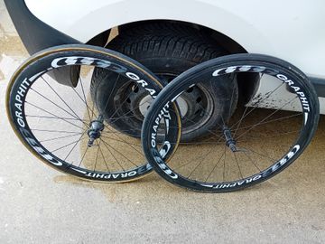 Used graphit Carbon Wheel 700C 2020 bike — image 1 of 2