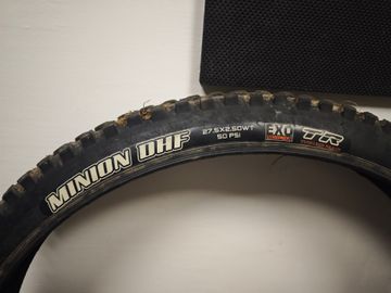 Maxxis minion DHF Tyres & Tubes d'occasion