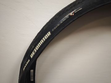 Tweedehands Maxxis Detonator 2024 bike — afbeelding 2 van 3