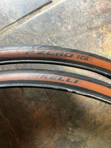 Tweedehands Pirelli PZero Race TLR bike — afbeelding 1 van 2