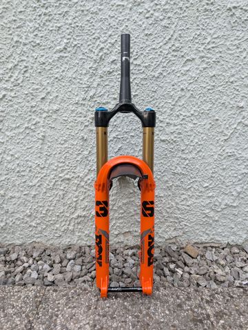 Used Fox 36 Float Factory Fork 2021 bike — image 7 of 7
