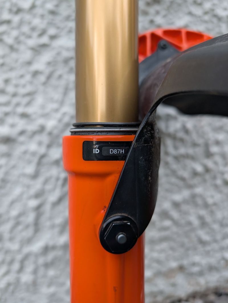 Used Fox 36 Float Factory Fork 2021 bike — image 3 of 7