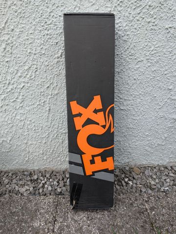 Used Fox Factory 34 Float 2022 bike — image 7 of 11