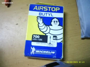 Michelin Zaffiro Pro Tyres & Tubes usato