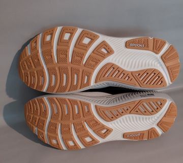 Used Brooks Ghost 17 2025 bike — image 6 of 7