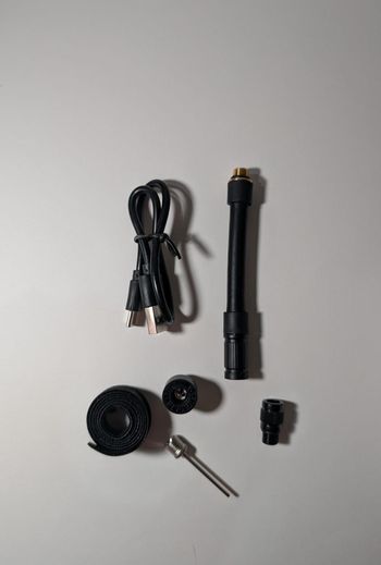 Flextail Tiny Bike Pump bike usato — immagine 4 di 4