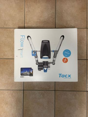 Used Tacx Flow Smart Trainer Cycling Accessories