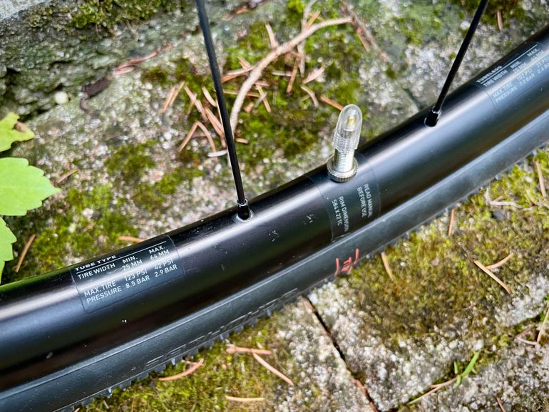 Used Dt Swiss Endurance LN Wheel – $ 266 | buycycle