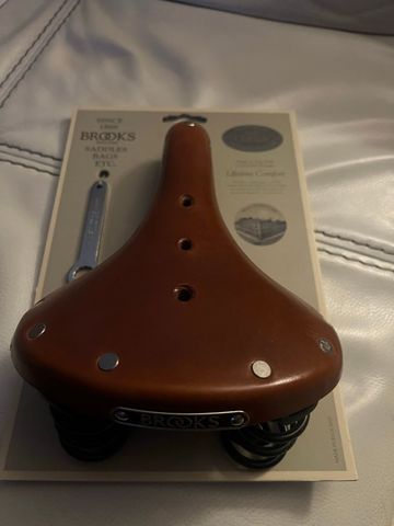 Used Brooks Lifetime Confort Saddles & Seatposts
