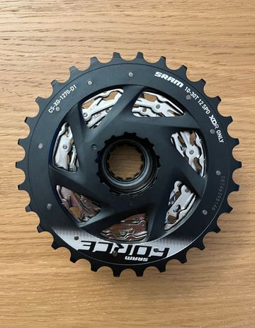 Brugt Sram Force 12v 10/30 Cassette 2026 bike — billede 2 af 4