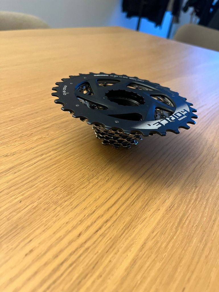 Brugt Sram Force 12v 10/30 Cassette 2026 bike — billede 4 af 4