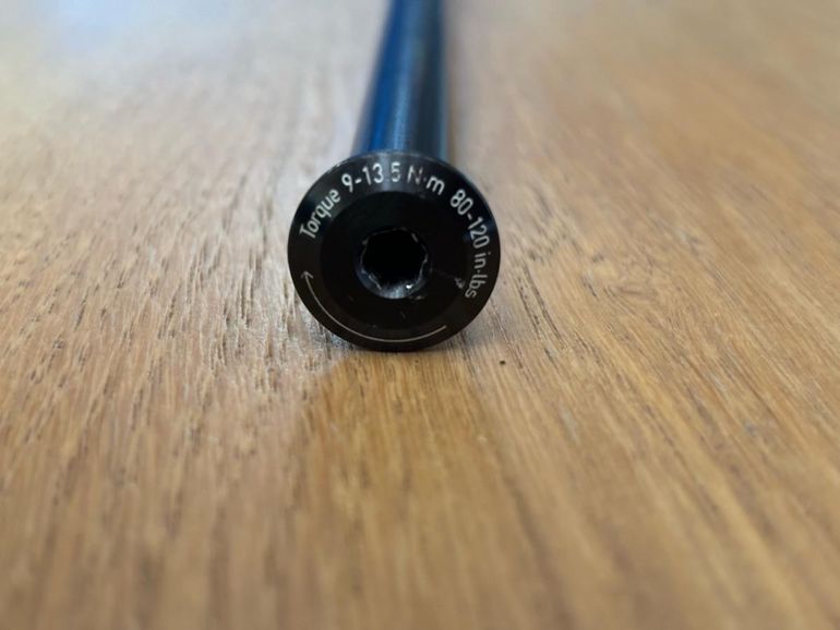 Used RockShox Axe Arrière  Maxle Stealth Boost 12x148mm bike — image 2 of 3