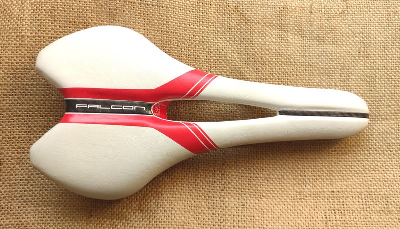 Pro Falcon Titanium Rails Saddle Bike Seat White Red Carbon Fibre Saddles & Seatposts d'occasion