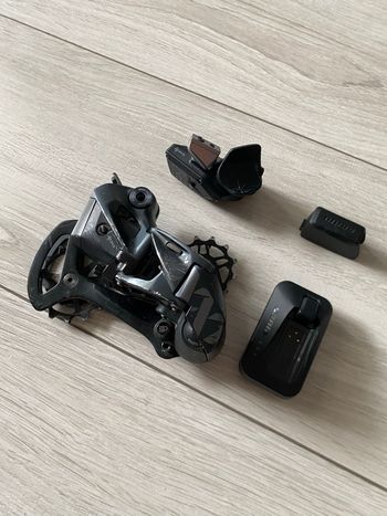 Käytetty Sram XX1 Eagle AXS Rear Derailleur and XX1 Shifter 2024 Drivetrain & Pedals