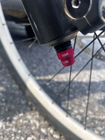 Used Fox 40 Performance Elite Grip2 bike — image 5 of 7