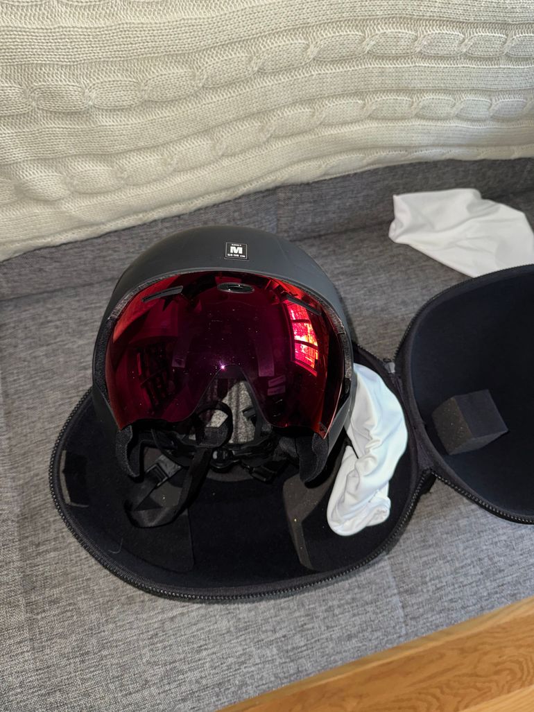 Used Oakley ARO7 Mips Helmet bike — image 5 of 7