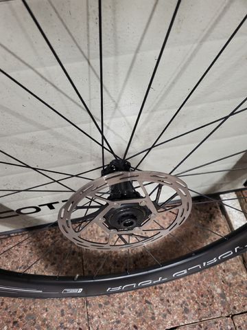 Used PROTOTYPE World Tour 5 Front Wheel bike — image 2 of 5